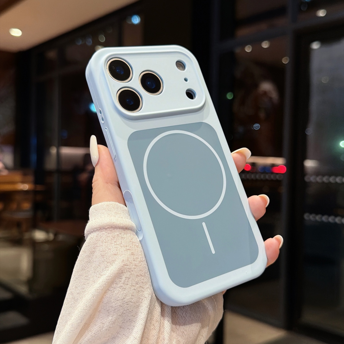 Liquid Silicone Magnetic Phone Case - iPhone 16 Plus、13、14、15、16、17、18 Pro Max用の新しい公式リキッドシリコン製マグネティックフォンケース（Magsafe対応保護カバー）