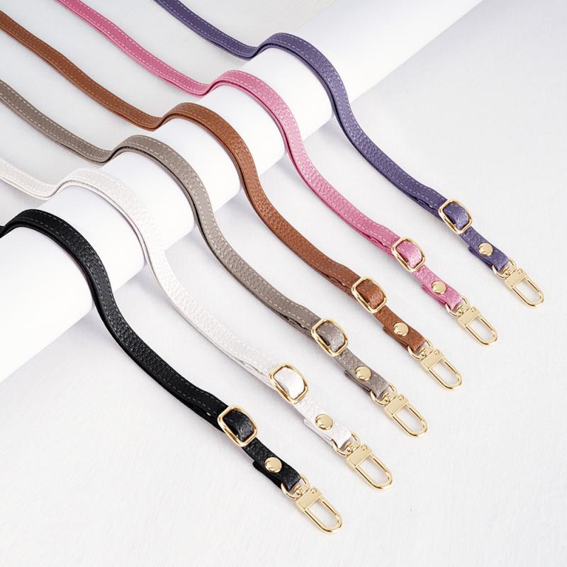 Crossbody Lanyard Neck Strap Case - ユニバーサルレザークロスボディ携帯電話ストラップネックコード調節可能なロングハンギングコードバッグストラップすべての電話ケース用