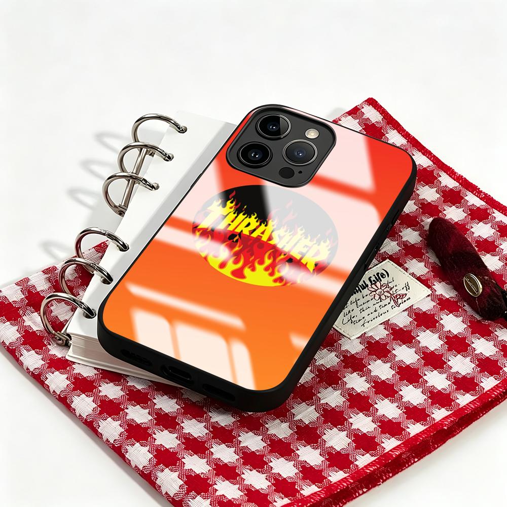 ブランドTHRASHER iPhone 17 16 15 1 - Screen Protectors のレビューと価格